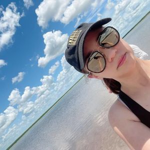 Meet your Posher, Lorena